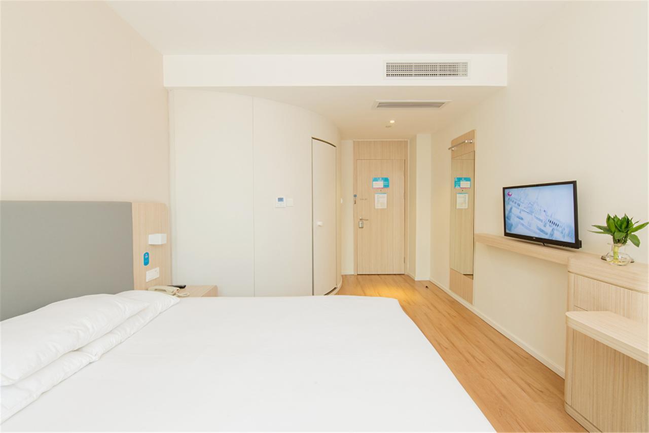 Hanting Hotel Qingdao Zhanqiao Railway Station Екстер'єр фото