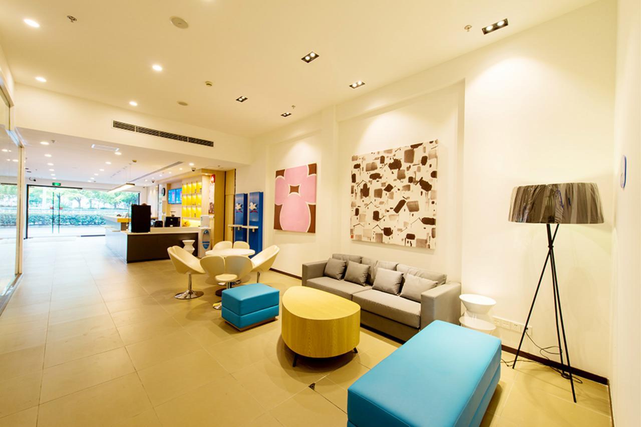 Hanting Hotel Qingdao Zhanqiao Railway Station Екстер'єр фото