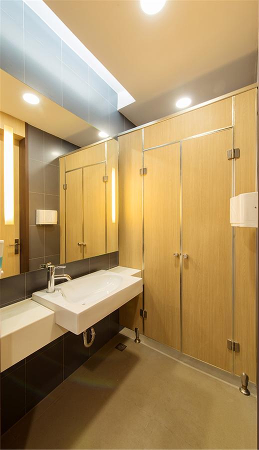 Hanting Hotel Qingdao Zhanqiao Railway Station Екстер'єр фото