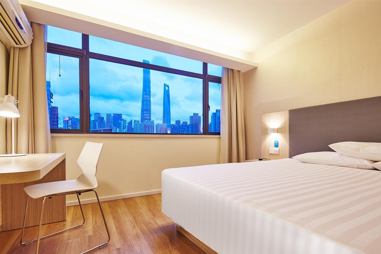 Hanting Hotel Qingdao Zhanqiao Railway Station Екстер'єр фото