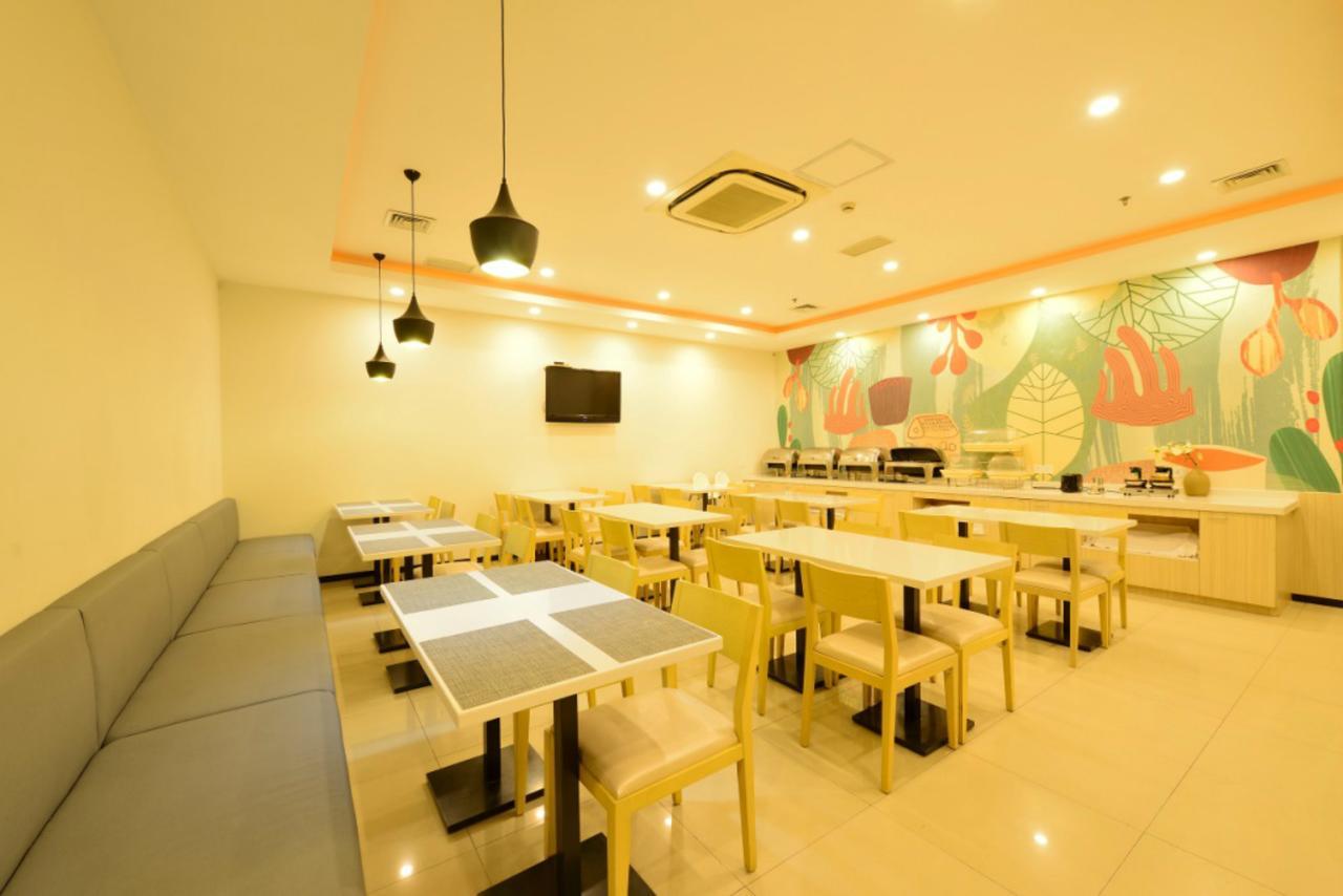 Hanting Hotel Qingdao Zhanqiao Railway Station Екстер'єр фото
